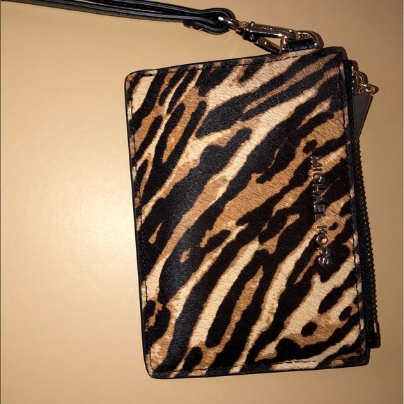 Jet Set Small Animal-Print Calf Coin Purse - Picture 5 of 5